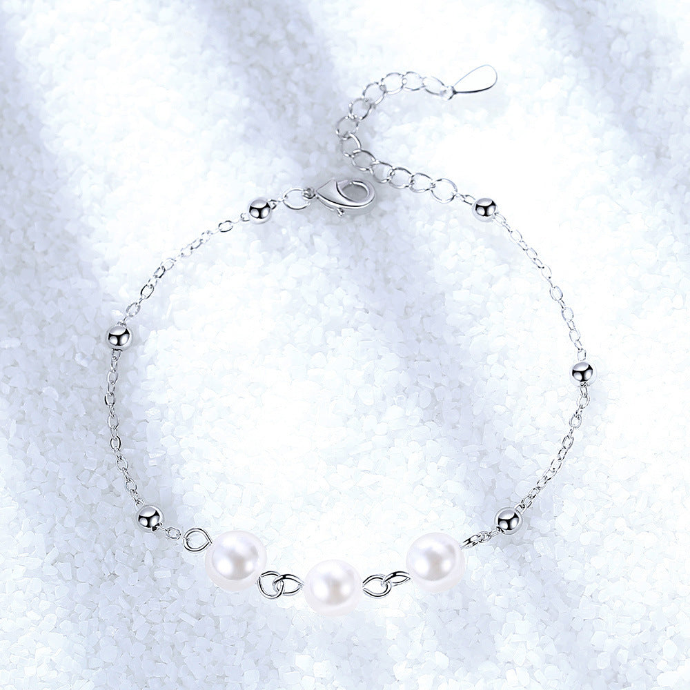 Pearl Bracelet, close-up detail