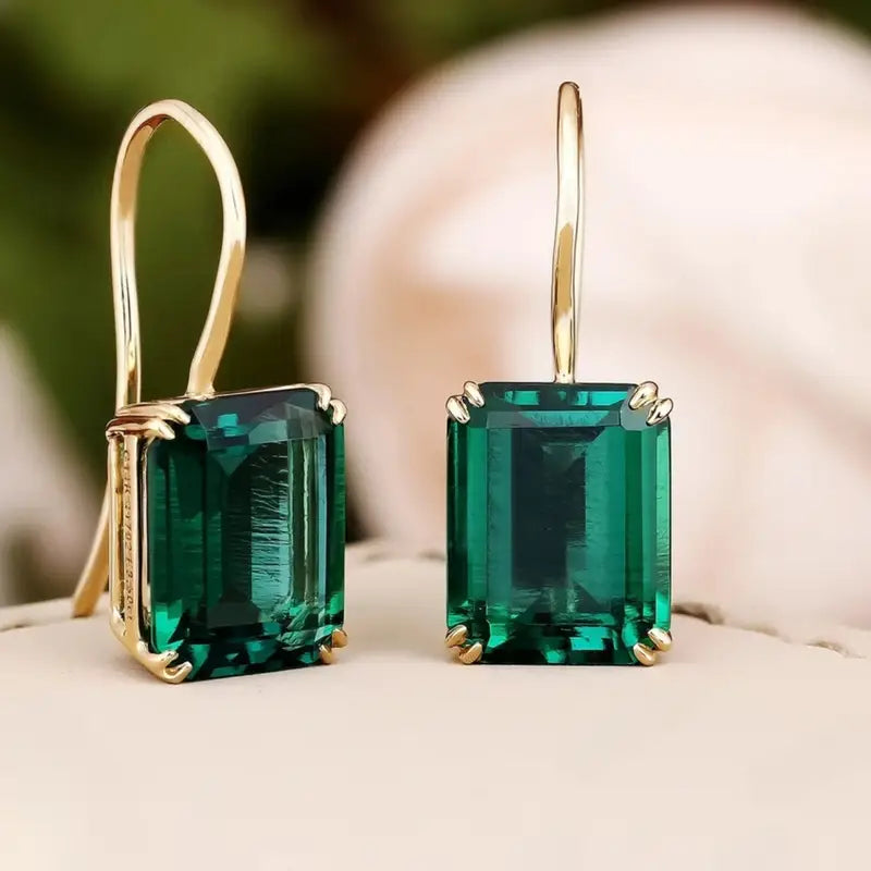 Viviana Corval Emerald Earrings | Gold-Tone