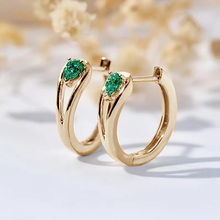 Amara Lavigne Emerald Earrings | Gold-Tone