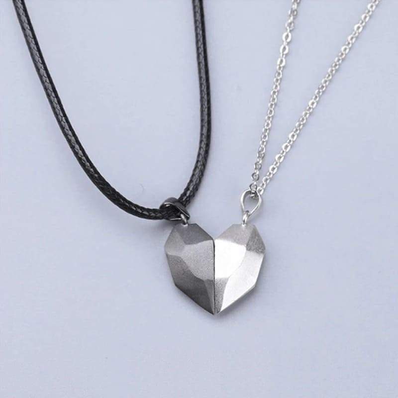 Magnetic Love Necklaces, detail view