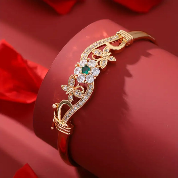 Isla Beaumont Emerald Bracelet | Gold-Tone