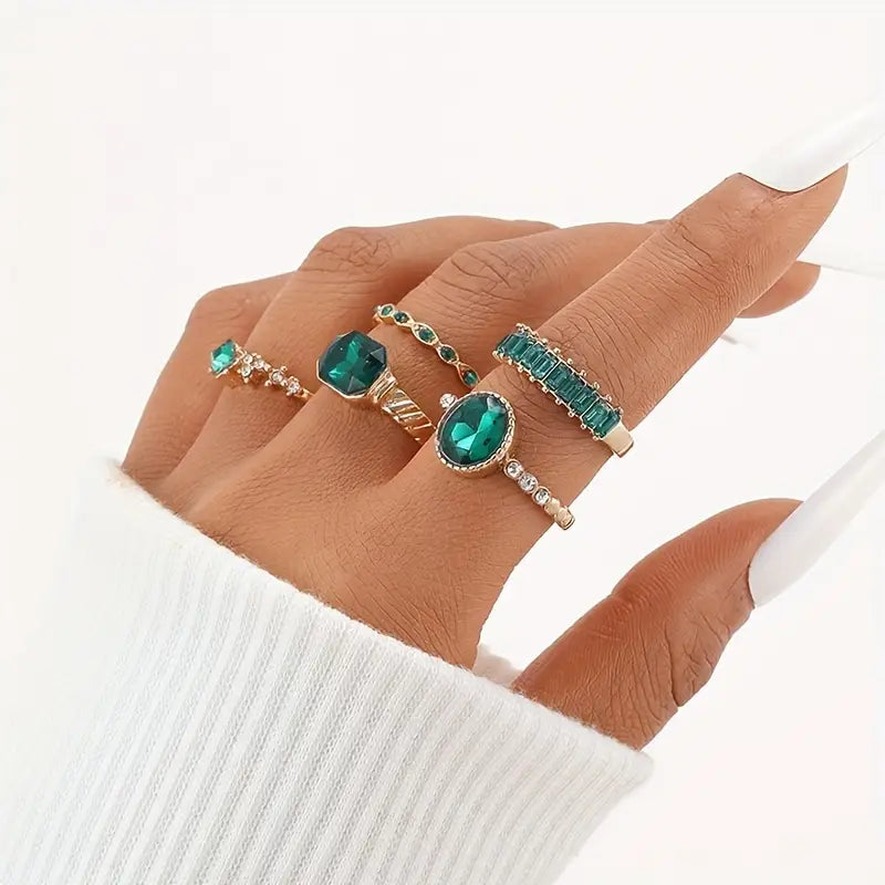Zarina Exquisite Ring Set with Emerald | Gold-Tone