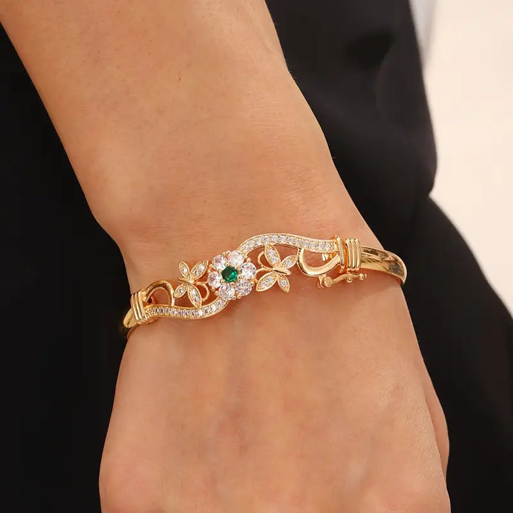 Isla Beaumont Emerald Bracelet | Gold-Tone
