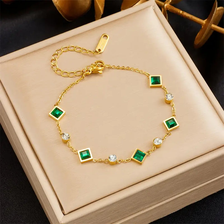 Amelisse Glenwyn Emerald Bracelet | Gold-Tone