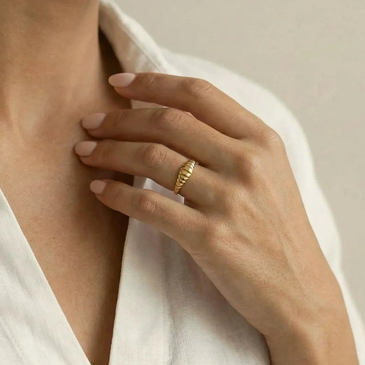 Ylia Ring, styled on the hand