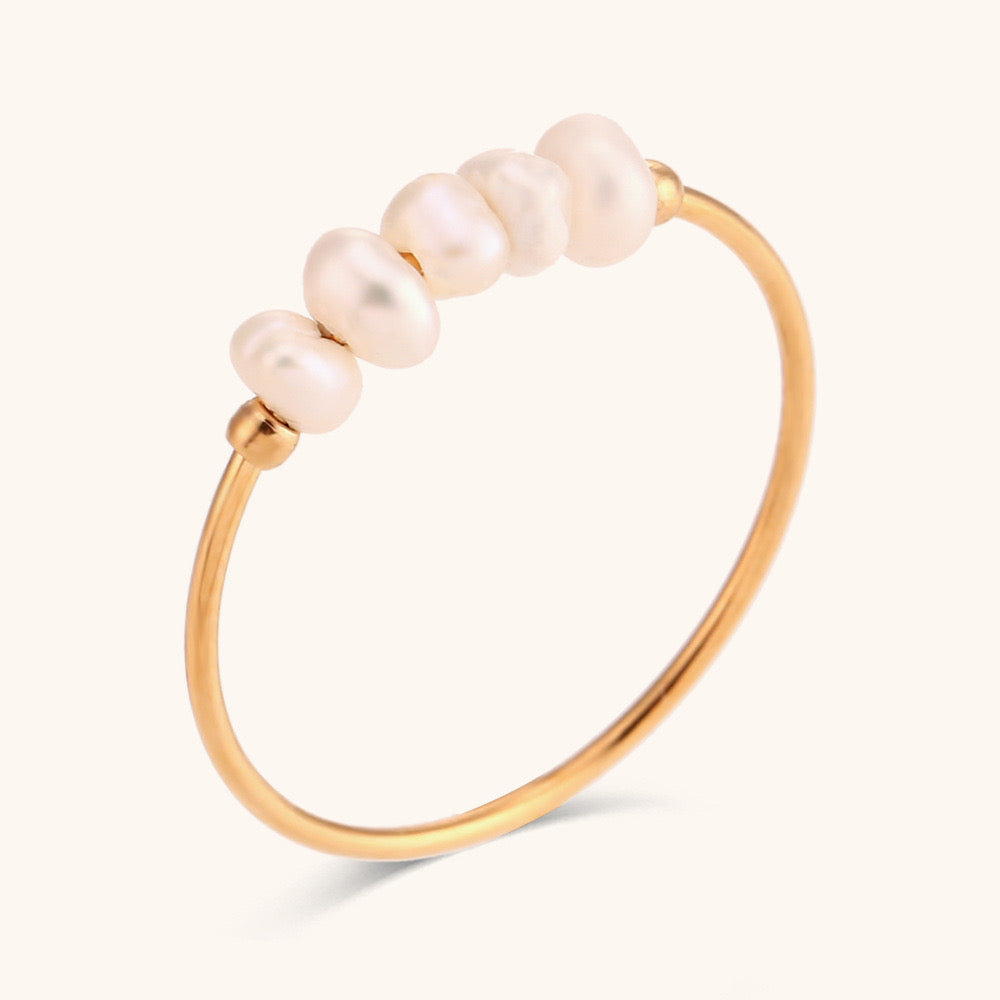 Freshwater Pearl Ring, detail view