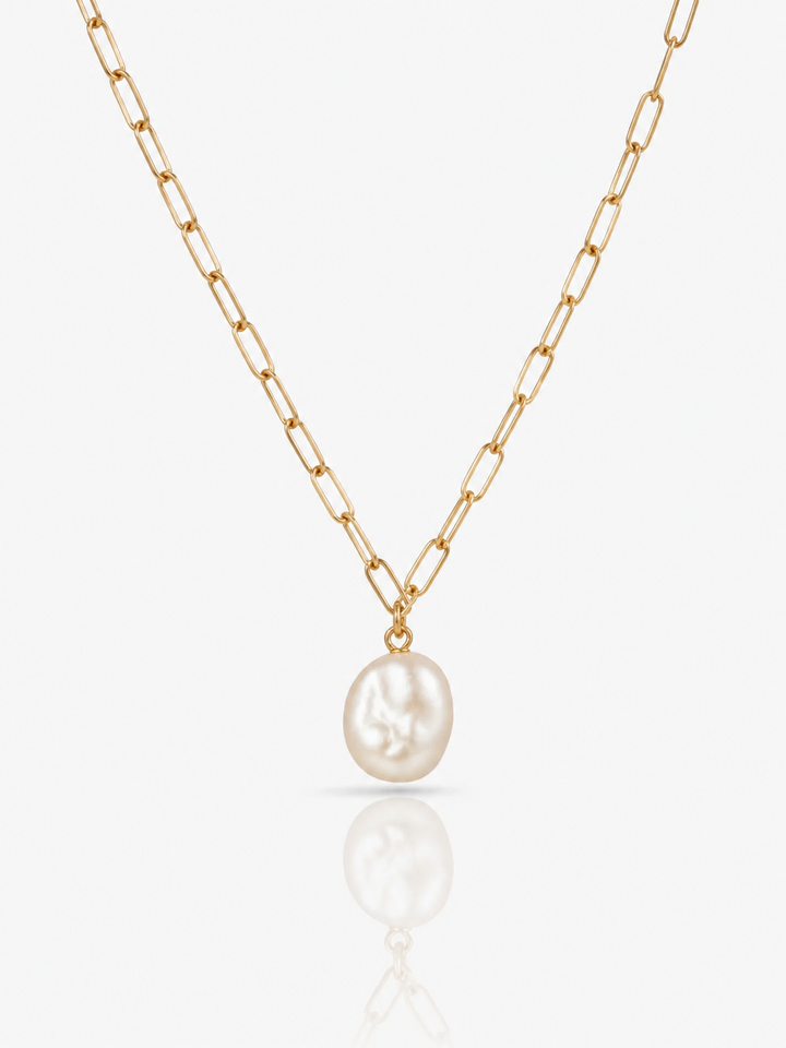 Rivia Chunky Pearl Necklace