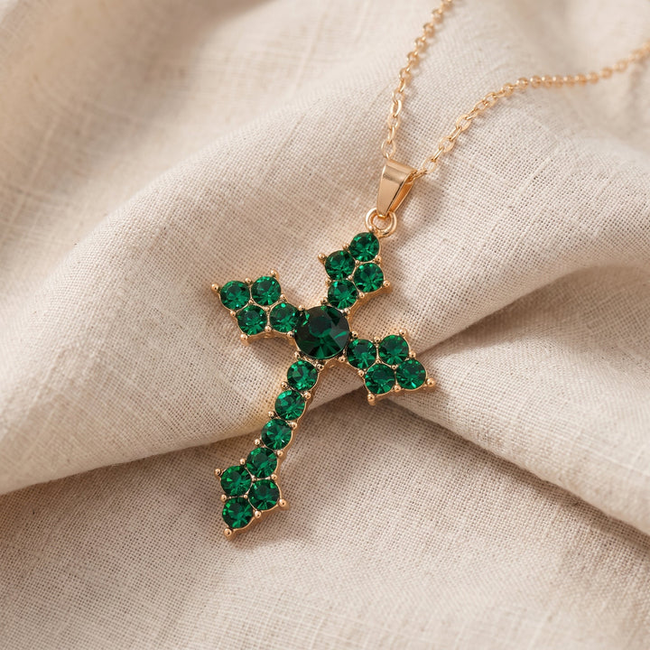 Veridienne Croixheart Emerald Necklace | Gold-Tone