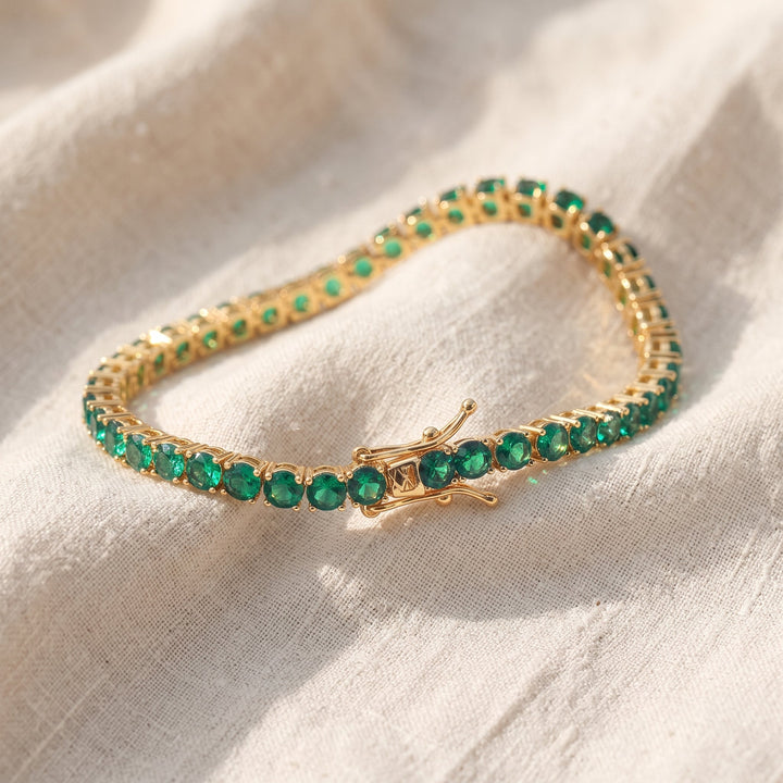 Aliona Virelli Tennis Emerald Bracelet | Gold-Tone