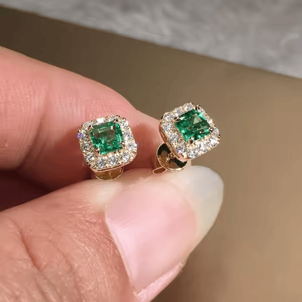Ceryntha Malvae Emerald Earrings | Gold-Tone