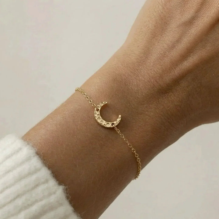 Lunaria Bracelet, close-up on the wrist
