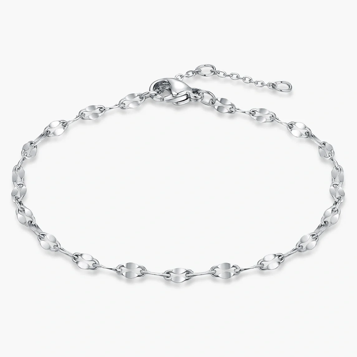 Lilia Bracelet, close-up detail