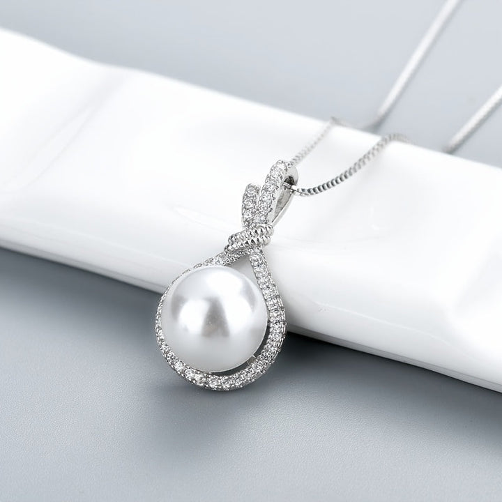 Graceful Pearl Twist Pendant Necklace