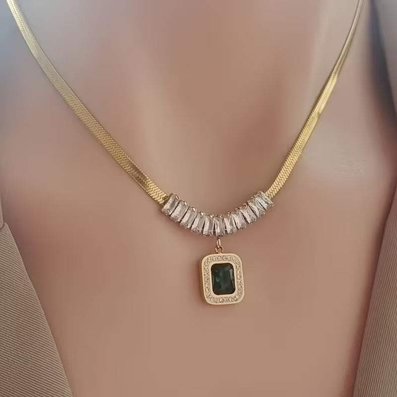 Regalia Prizma Necklace with Emerald-Green Stone | Gold-Tone