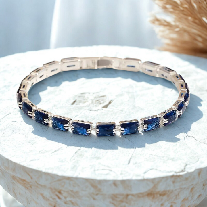 Mireda Thalindra Bracelet | Silver-Tone