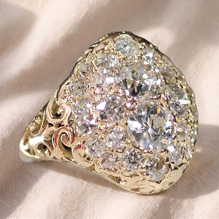 Vintage Gold-Tone Ring with Round Diamond-Style Stone