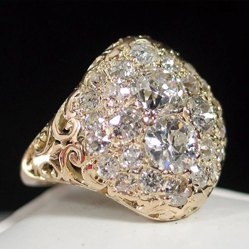 Vintage Gold-Tone Ring with Round Diamond-Style Stone