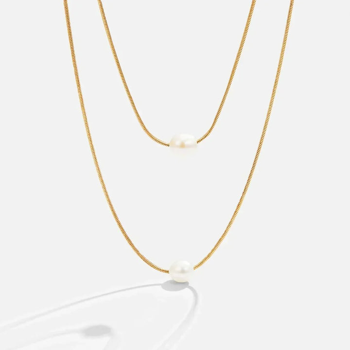 Sophisticated Layered Pearl Necklace