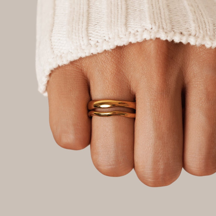Zoe Ring, worn on the hand