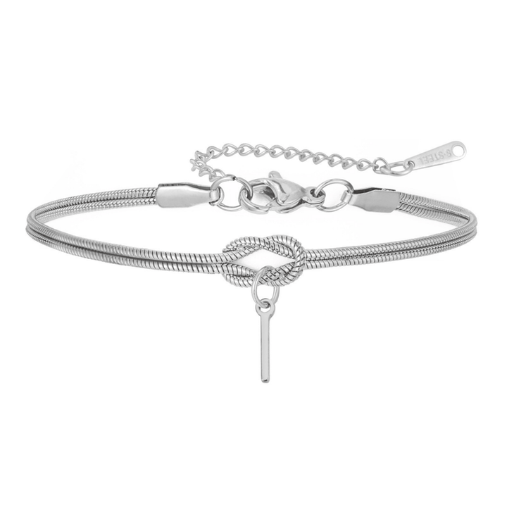 Personal Connection Initial Bracelet, clasp and chain detail 6