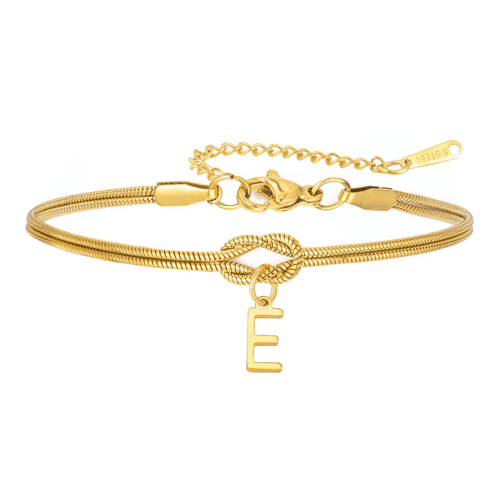 Personal Connection Initial Bracelet, clasp and chain detail